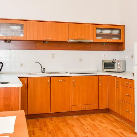 Downtown アパート *